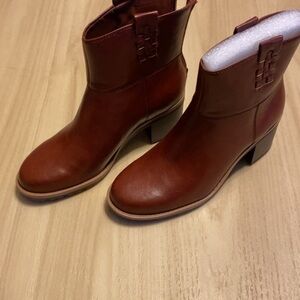BareTraps Women's Brown Leather Ankle Booties with Block Heel
